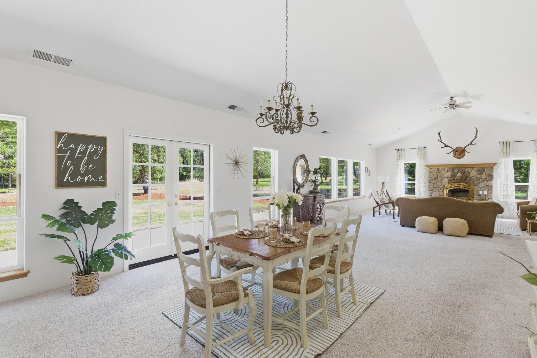 45 Marble Mountain Road Grants Pass, OR 97527 - Photo 2 of 40 Beautiful open concept with vaulted ceilings throughout the entire home.