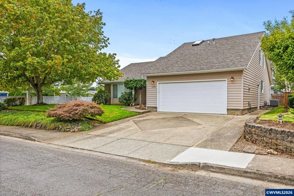 $499,900 | 5219 Spring Leaf Court North, Keizer, OR 97303