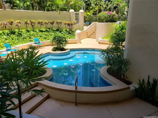 $2,550 | 1212 Nuuanu Avenue, Unit 1010, Honolulu, HI 96817