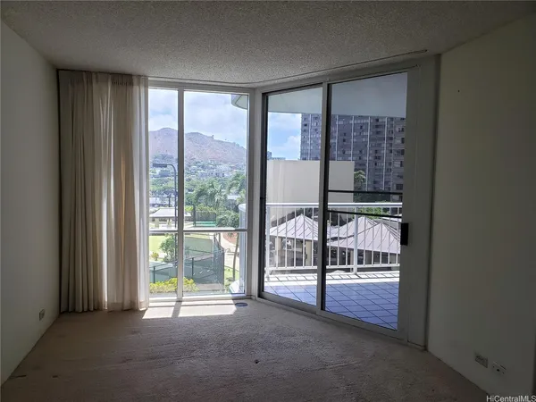 $2,550 | 1212 Nuuanu Avenue, Unit 1010, Honolulu, HI 96817
