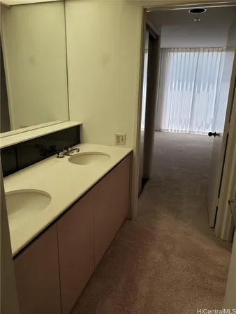 $2,550 | 1212 Nuuanu Avenue, Unit 1010, Honolulu, HI 96817