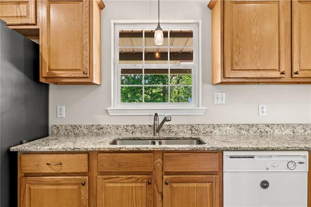 113 West Carroll Drive Pollock, LA 71467 - Photo 11 of 38