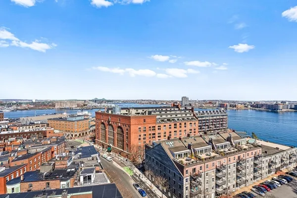 $4,900 | 300 Commercial Street, Unit 709, Boston, MA 02109