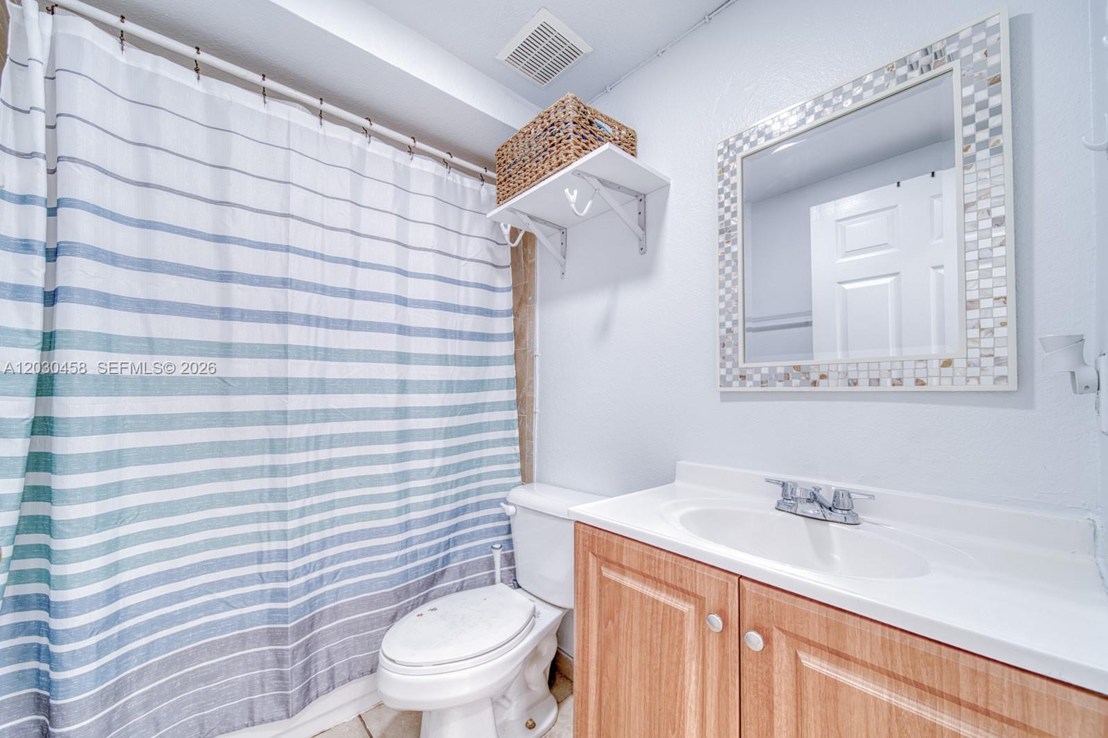 27240 Southwest 138th Path Homestead, FL 33032 - Photo 6 of 44