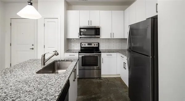 $1,829 | 5193 Peachtree Boulevard, Unit 2407, Chamblee, GA 30341