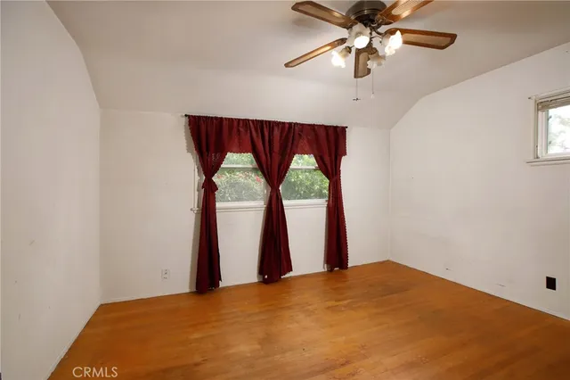 $999,999 | 4630 Willalee Avenue, La Crescenta, CA 91214