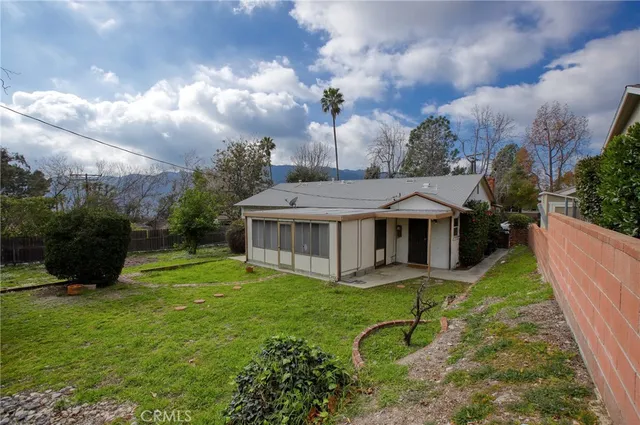 $999,999 | 4630 Willalee Avenue, La Crescenta, CA 91214