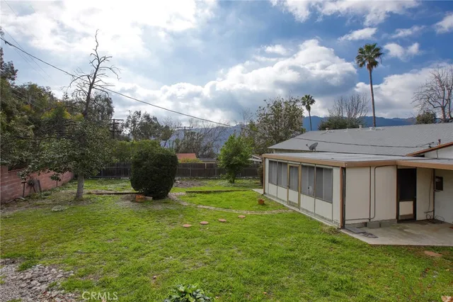 $999,999 | 4630 Willalee Avenue, La Crescenta, CA 91214