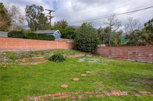 $999,999 | 4630 Willalee Avenue, La Crescenta, CA 91214