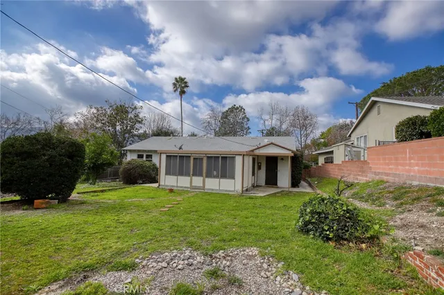 $999,999 | 4630 Willalee Avenue, La Crescenta, CA 91214