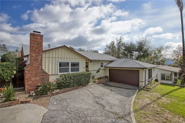 $999,999 | 4630 Willalee Avenue, La Crescenta, CA 91214