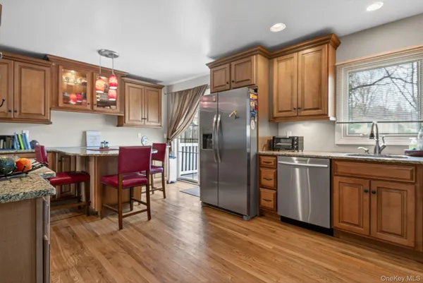 $699,000 | 514 Kings Highway, Valley Cottage, NY 10989