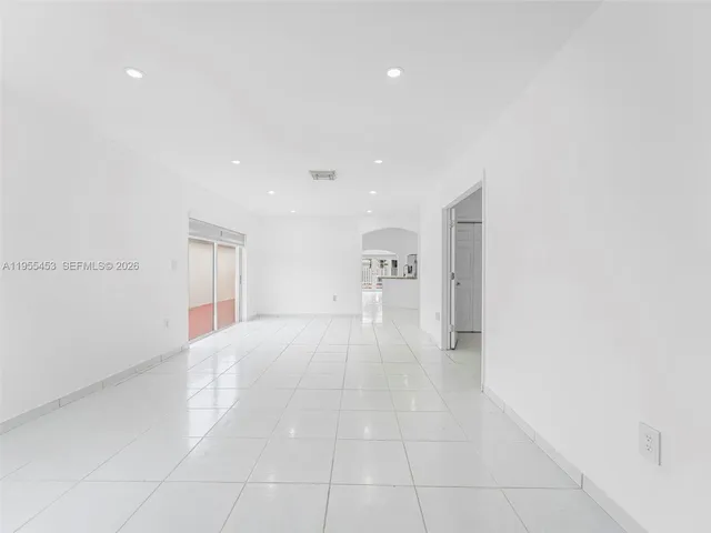 $750,000 | 9435 Southwest 156th Place, Miami, FL 33196