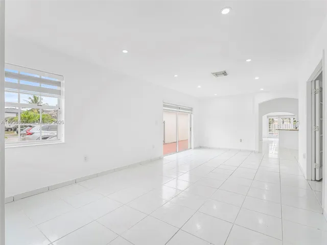 $750,000 | 9435 Southwest 156th Place, Miami, FL 33196