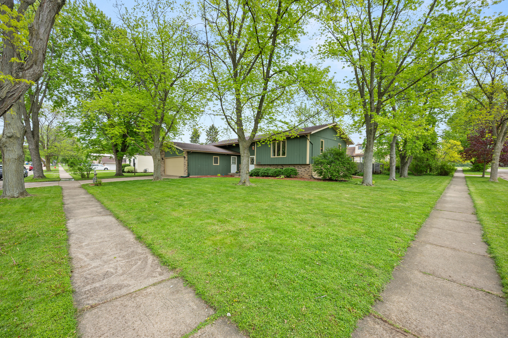 122 Mattek Avenue DeKalb, IL 60115 - Photo 5 of 43