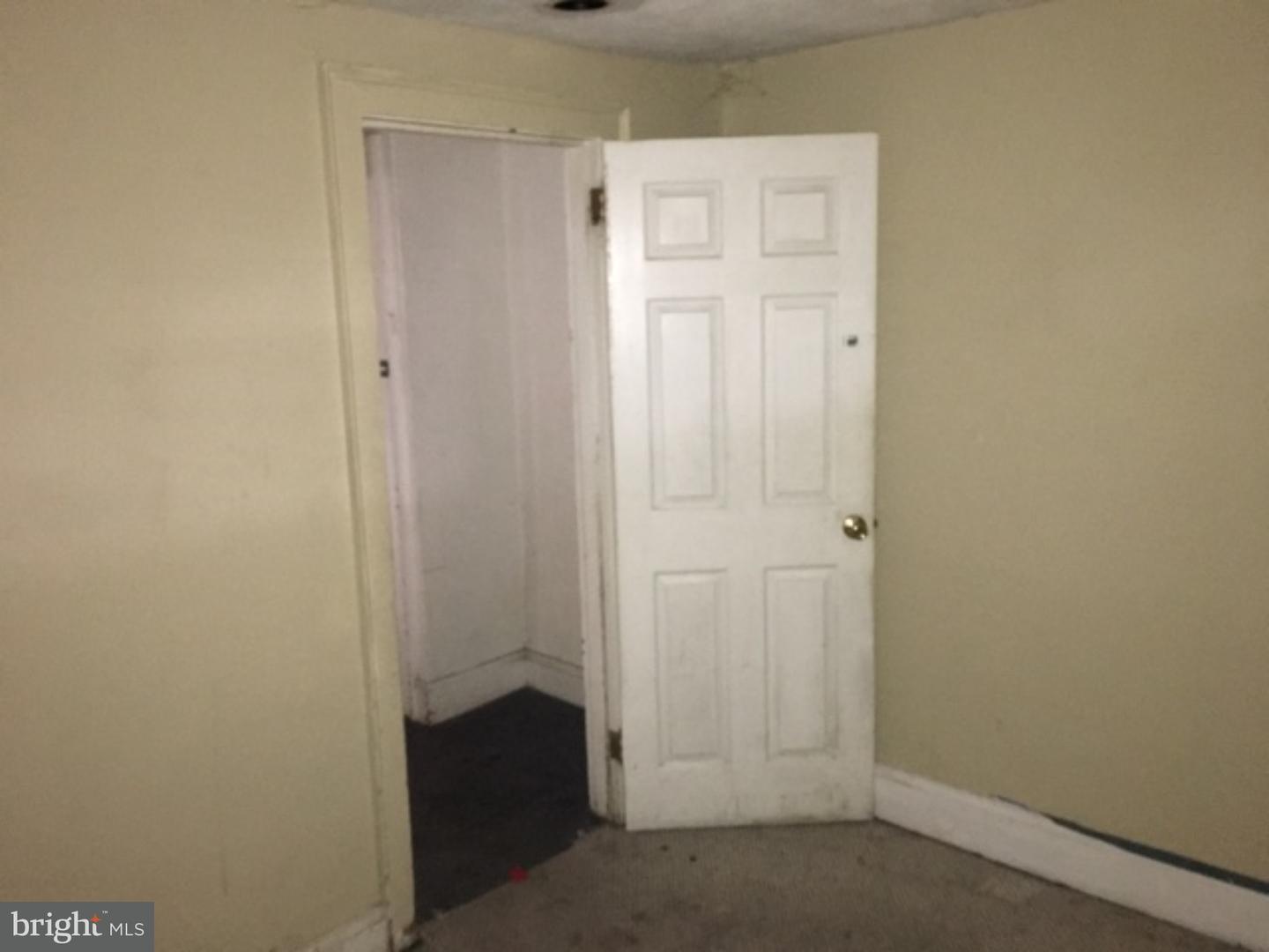 1069 Trent Road Camden, NJ 08104 - Photo 11 of 12