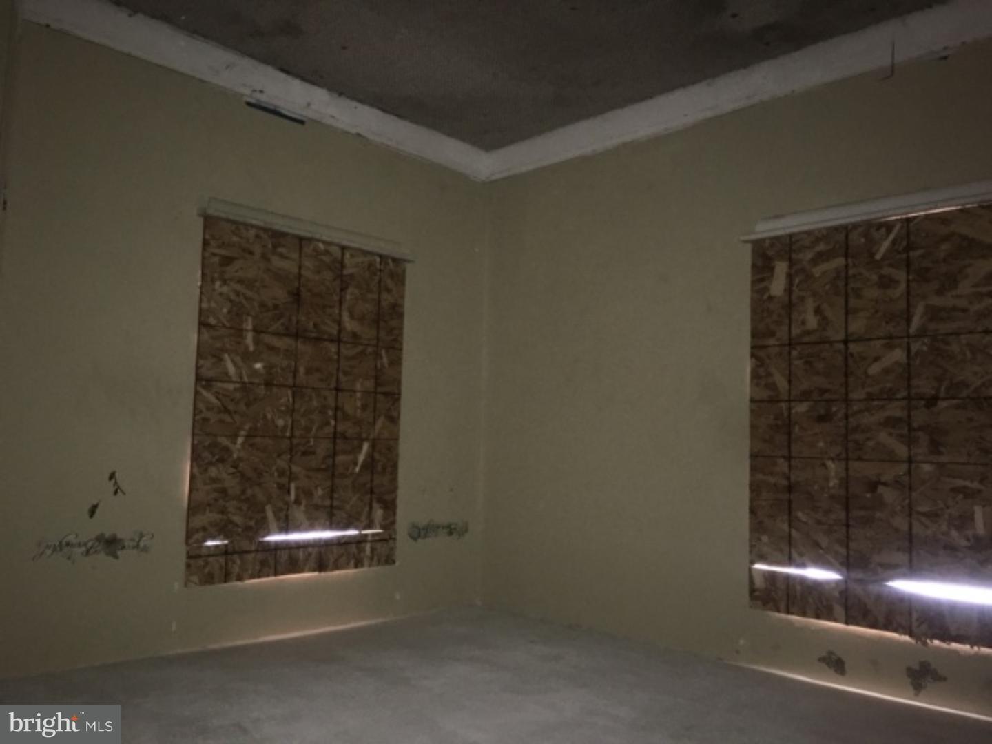 1069 Trent Road Camden, NJ 08104 - Photo 10 of 12