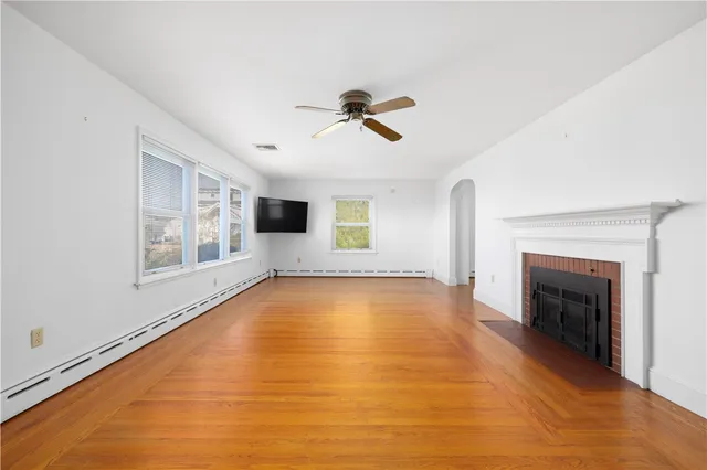 $1,195,000 | 118 Wolcott Avenue, Middletown, RI 02842