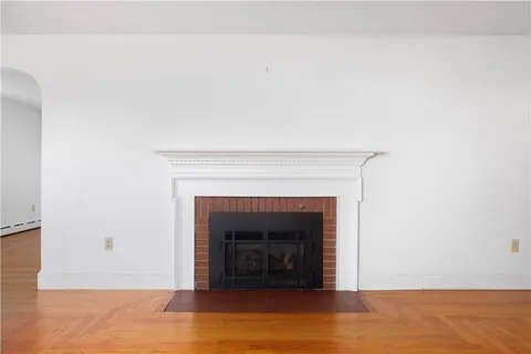 $1,195,000 | 118 Wolcott Avenue, Middletown, RI 02842