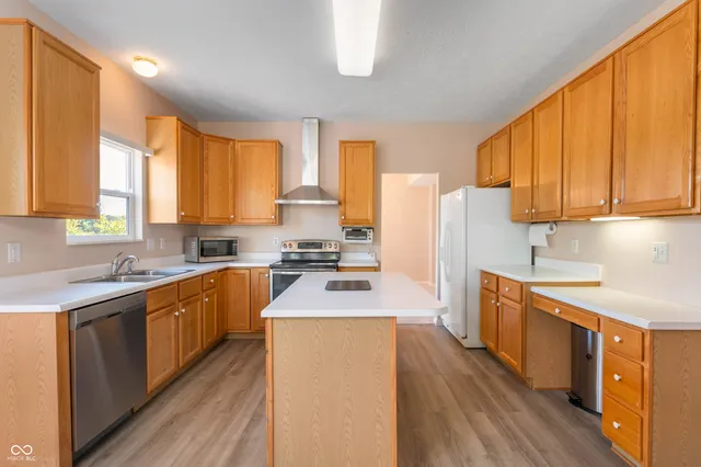 $500,000 | 10747 Red Pine Drive, Fishers, IN 46037