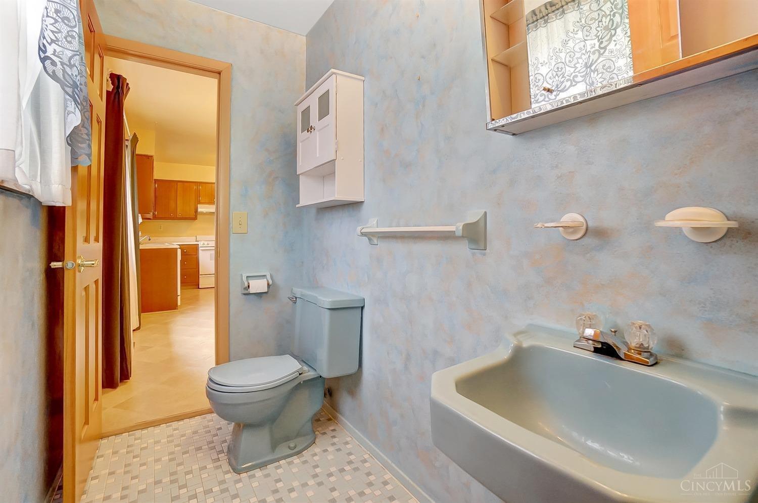 1673 8 Mile Road Cincinnati, OH 45255 - Photo 21 of 50 Gallery Image 21