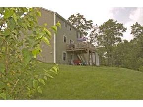 8 Beacon Hill Road Hooksett, NH 03106 - Photo 2 of 5