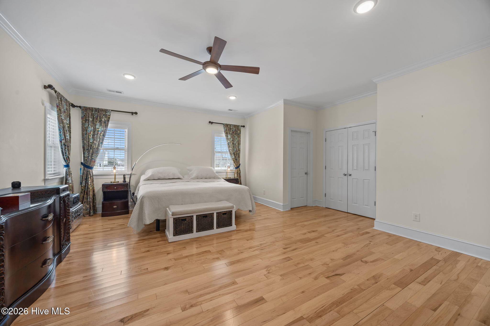 2889 Beddard Road Greenville, NC 27858 - Photo 32 of 58 large master bedroom