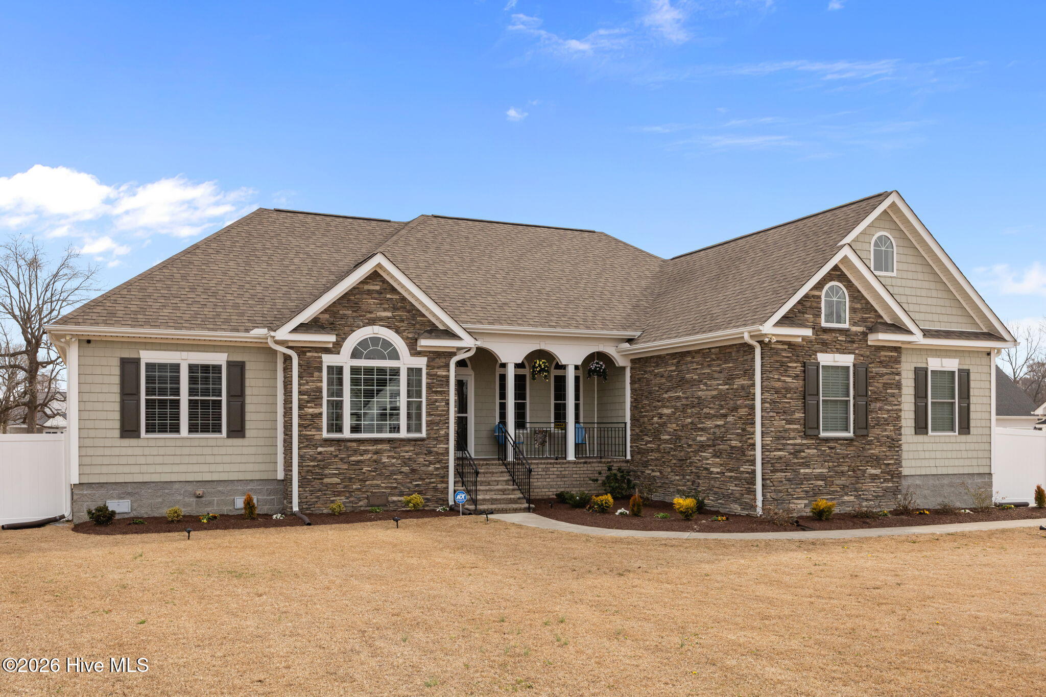 2889 Beddard Road Greenville, NC 27858 - Photo 54 of 58 neat clean landscaping