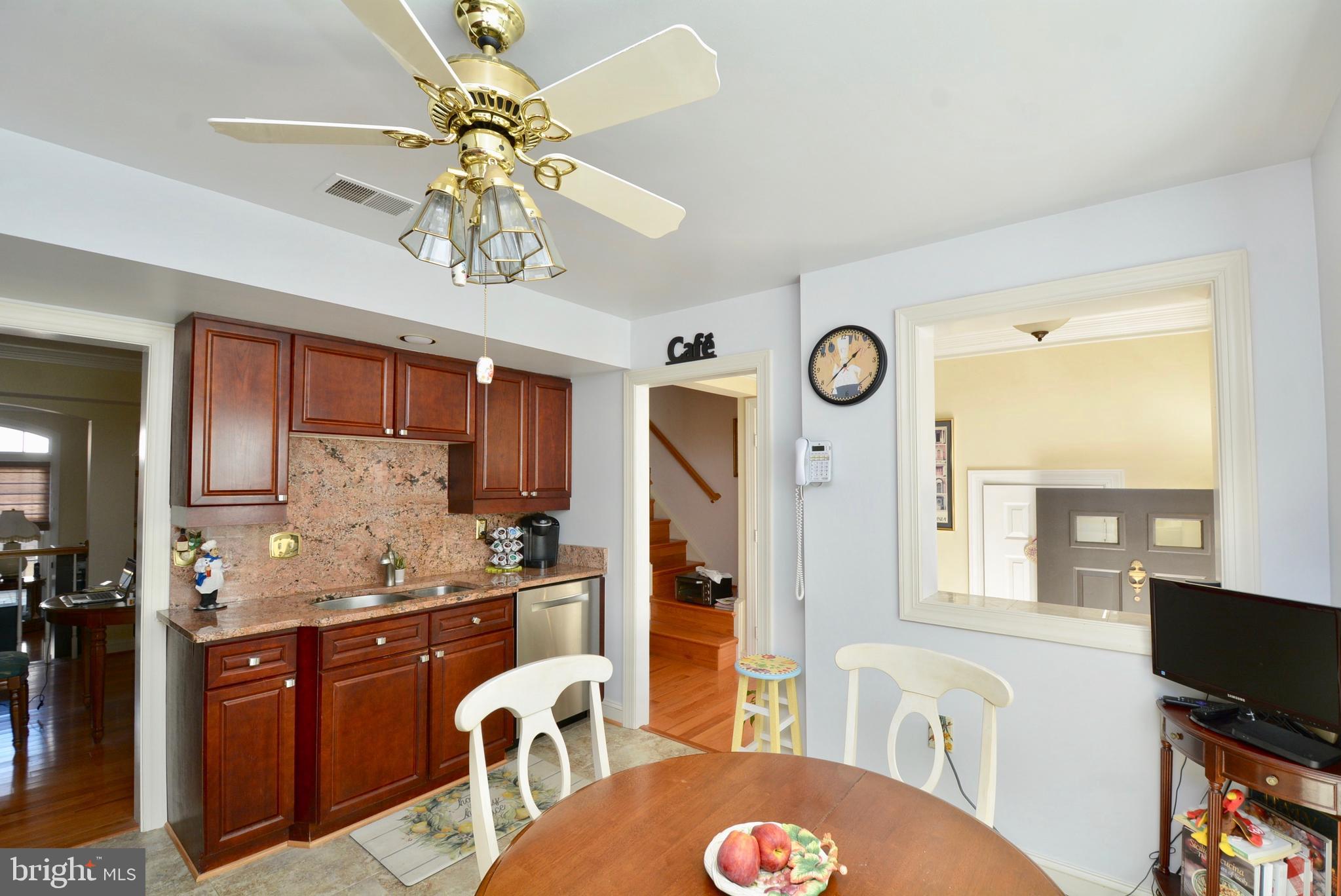 6539 Milva Lane Springfield, VA 22150 - Photo 6 of 31 Gallery Image 6