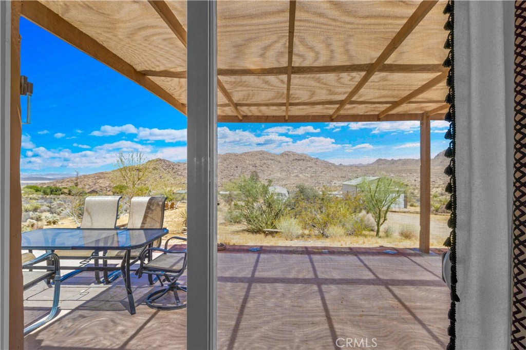 7381 Sunset Road Joshua Tree, CA 92252 - Photo 15 of 39