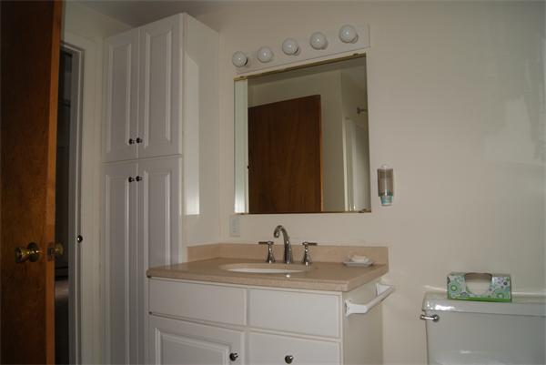 14 Ryan Road Gloucester, MA 01930 - Photo 5 of 16 Gallery Image 5