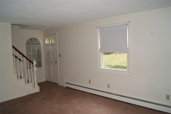 14 Ryan Road Gloucester, MA 01930 - Photo 7 of 16 Gallery Image 7