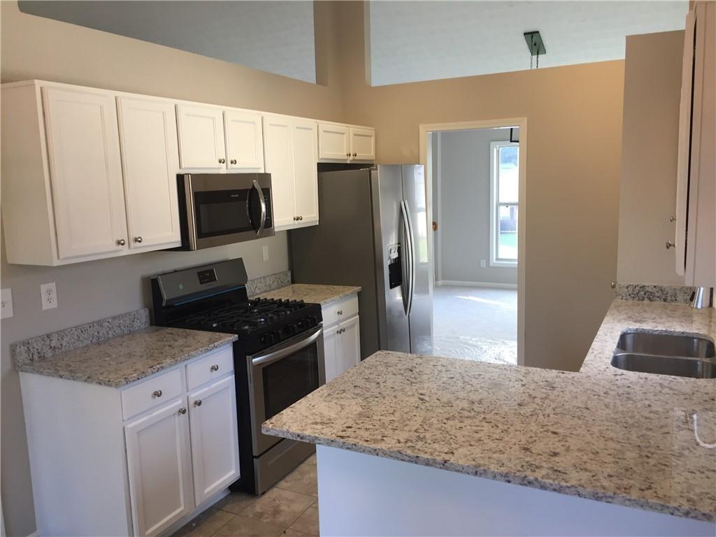 2575 Hamilton Chase Run Buford, GA 30519 - Photo 4 of 33