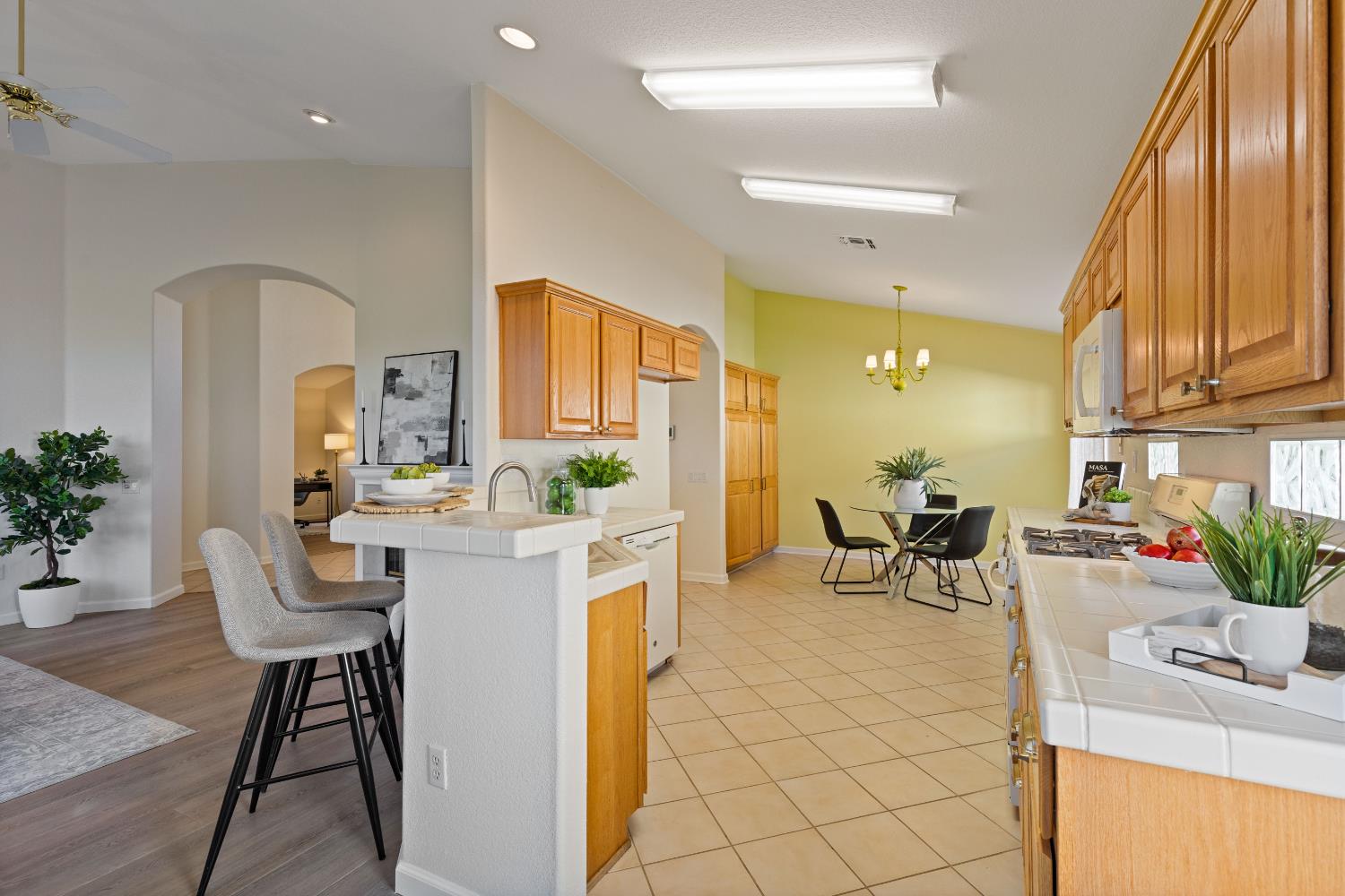 7082 Cope Ridge Way Roseville, CA 95747 - Photo 10 of 33