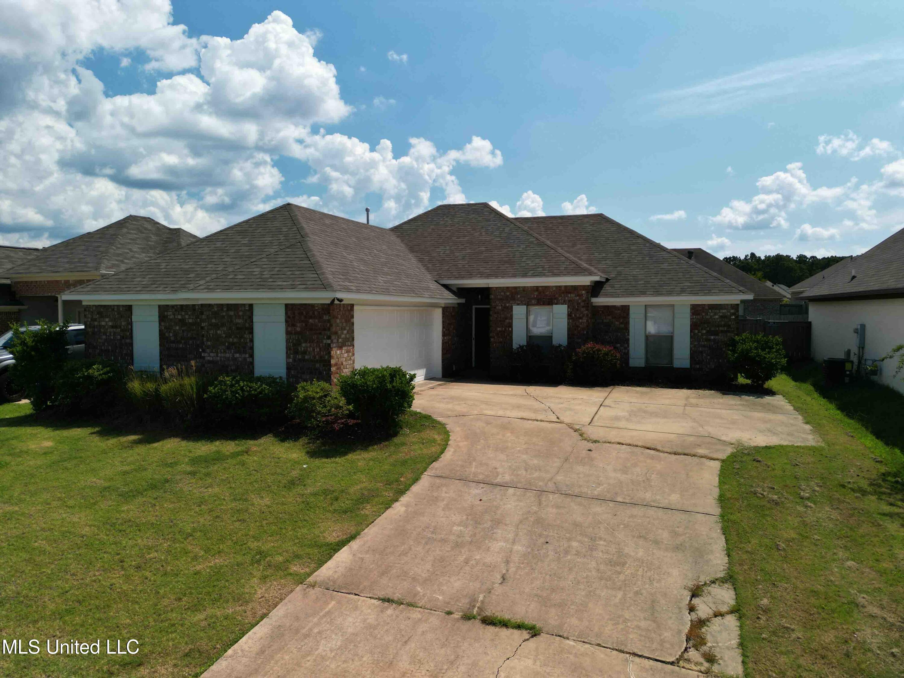 221 Greenfield Ridge Drive Brandon, MS 39042 - Photo 1 of 28 221GreenfieldRidgeDr-3