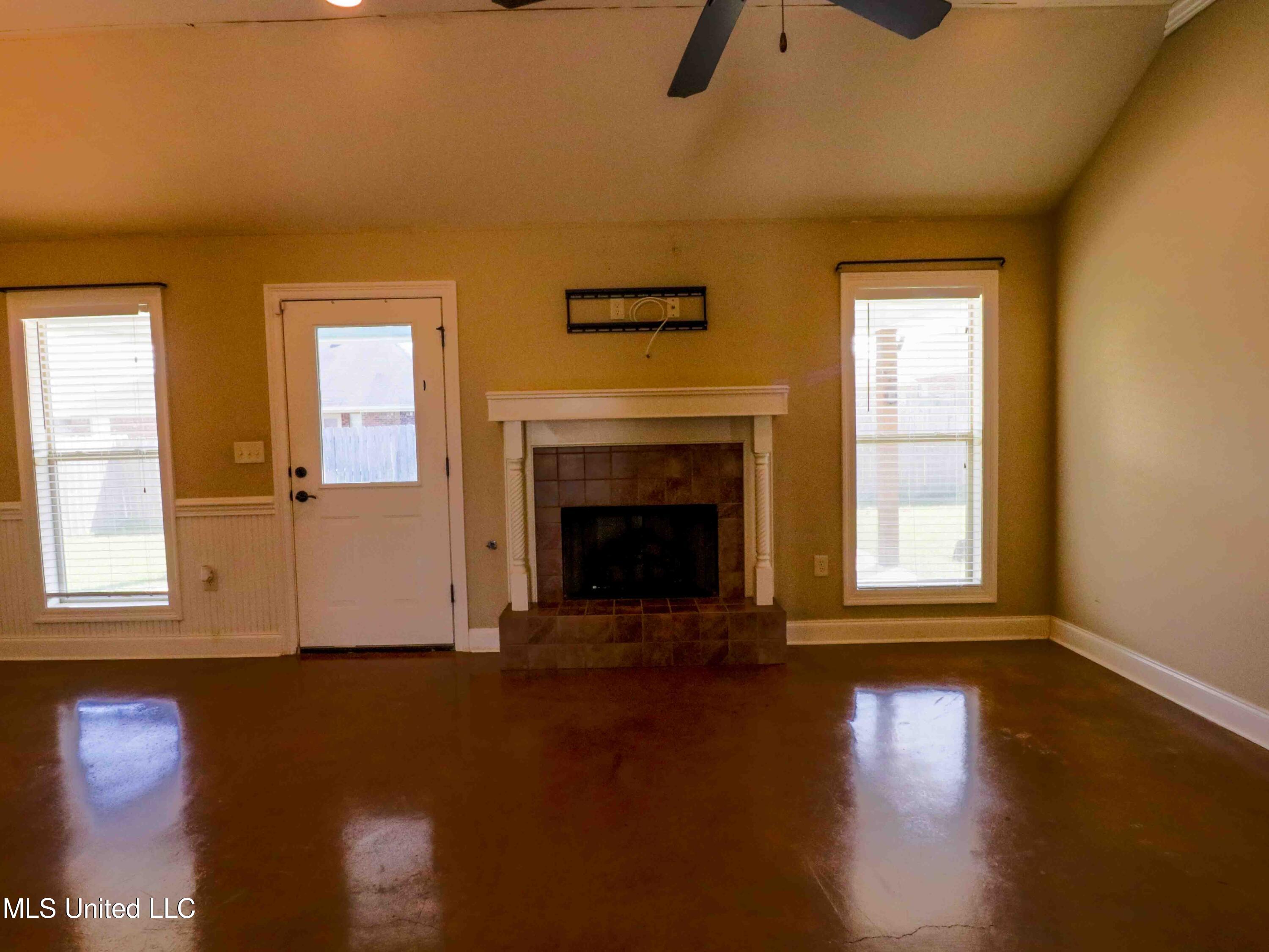 221 Greenfield Ridge Drive Brandon, MS 39042 - Photo 13 of 28 221GreenfieldRidgeDr-17