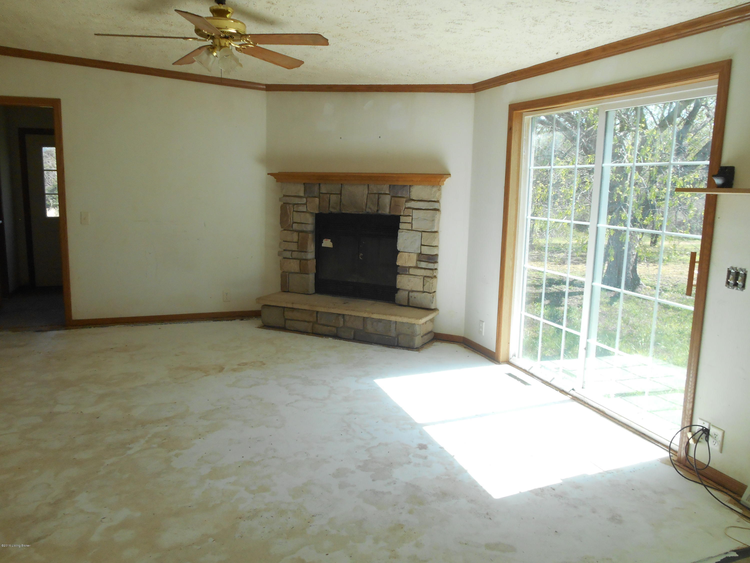 295 Rustic Lane Shepherdsville, KY 40165 - Photo 29 of 32 DSCN2172