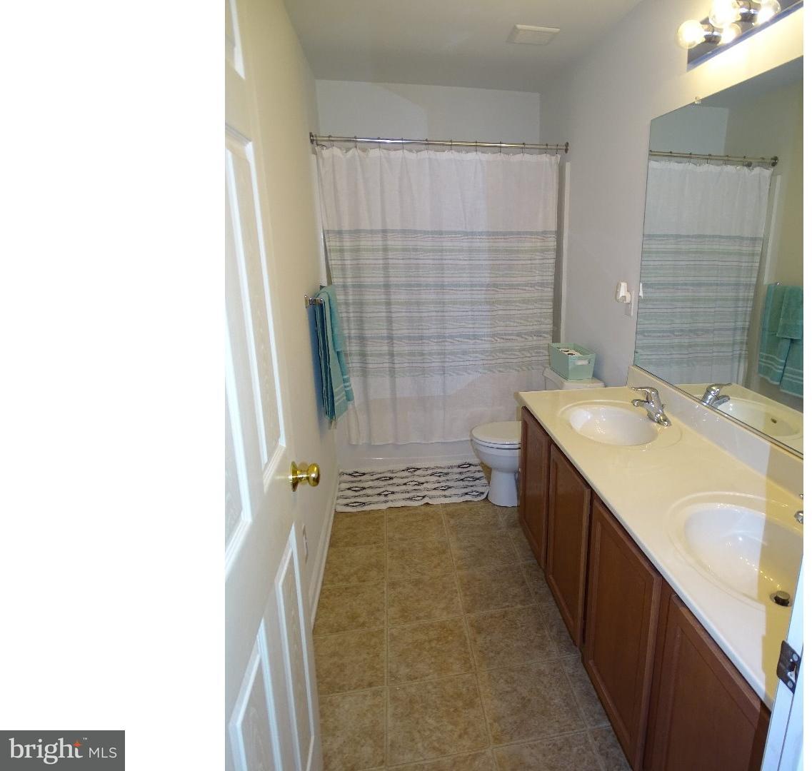 931 Lansdowne Road Middletown, DE 19709 - Photo 11 of 19 Bathroom