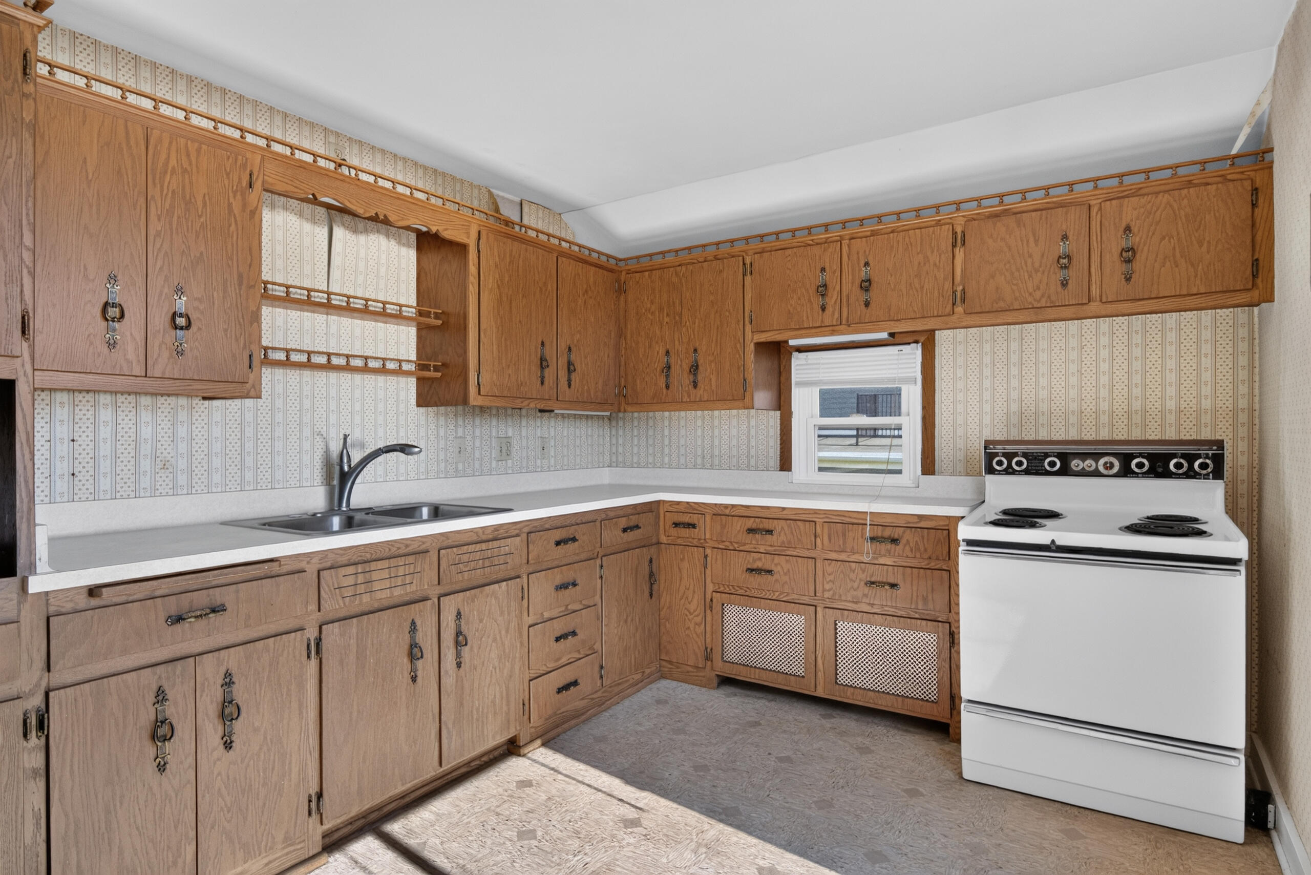 93 Bentert Street Random Lake, WI 53075 - Photo 18 of 38 19 Upstairs Kitchen