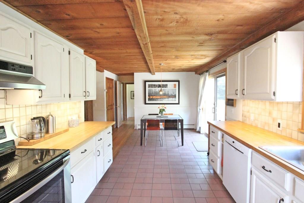 340 Warren Wright Road Belchertown, MA 01007 - Photo 17 of 39