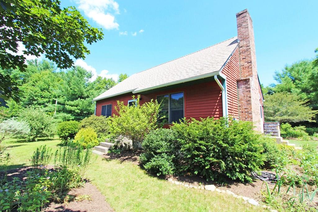 340 Warren Wright Road Belchertown, MA 01007 - Photo 2 of 39