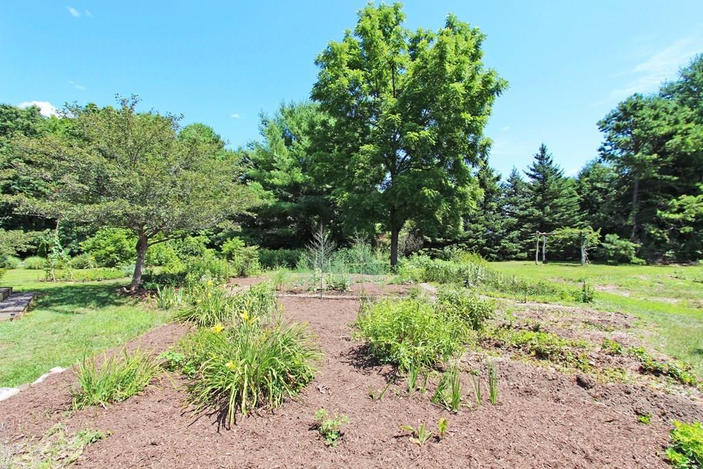 340 Warren Wright Road Belchertown, MA 01007 - Photo 34 of 39