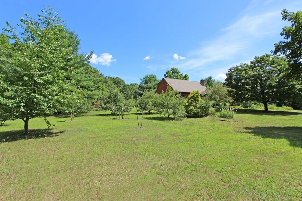 340 Warren Wright Road Belchertown, MA 01007 - Photo 4 of 39