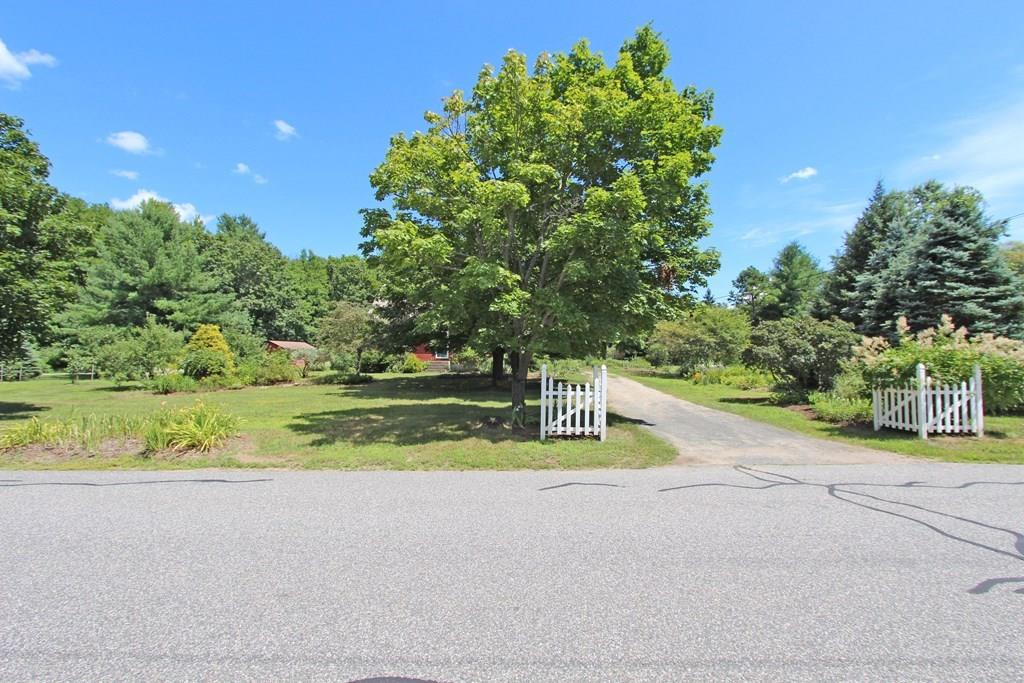 340 Warren Wright Road Belchertown, MA 01007 - Photo 5 of 39