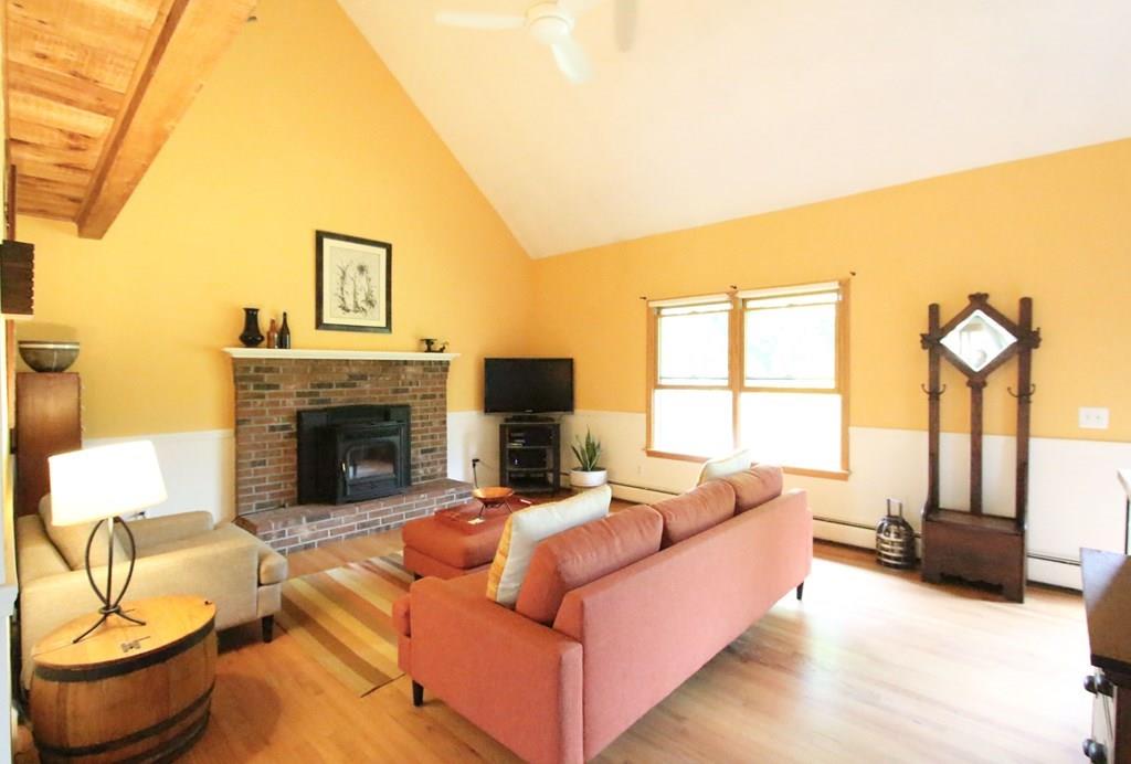 340 Warren Wright Road Belchertown, MA 01007 - Photo 7 of 39