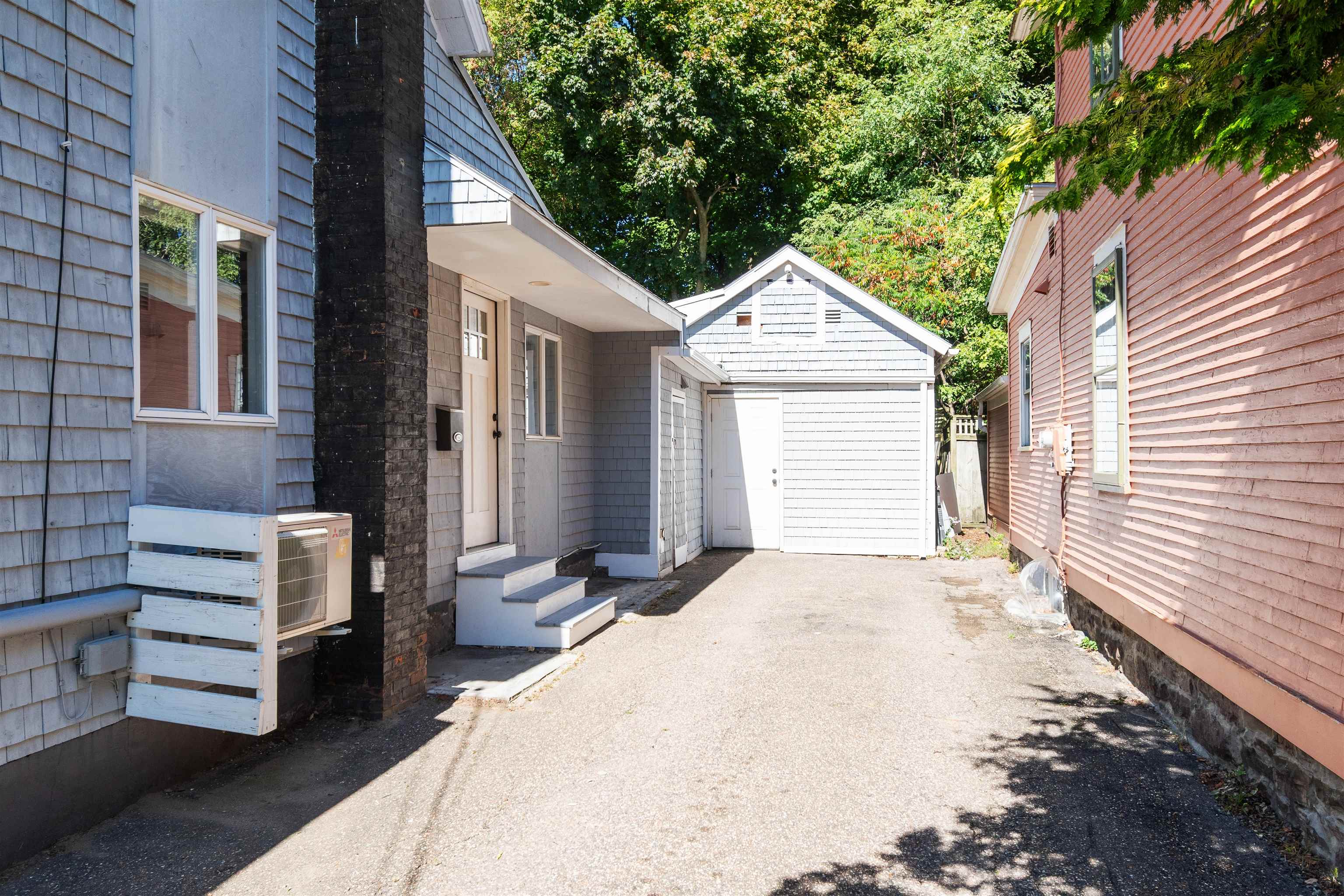 14 Poplar Street Burlington, VT 05401 - Photo 38 of 41