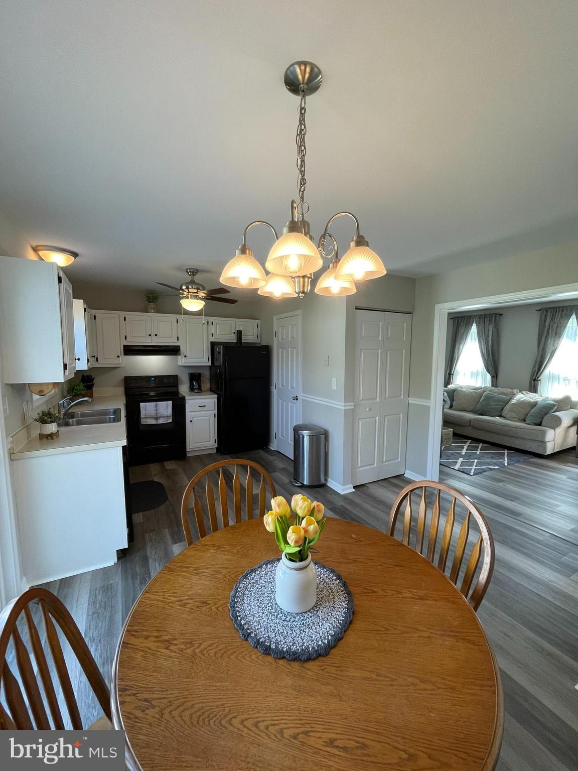 390 Cardinal Road Lititz, PA 17543 - Photo 10 of 33