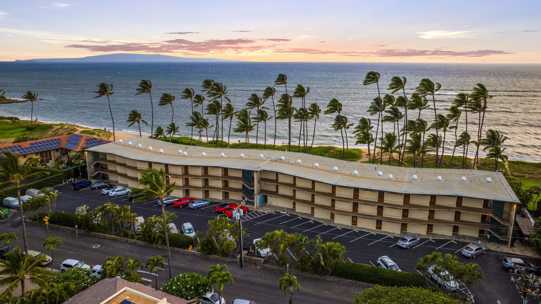 1310 Uluniu Road, Unit 317 Kihei, HI 96753 - Photo 42 of 50 a view of a city