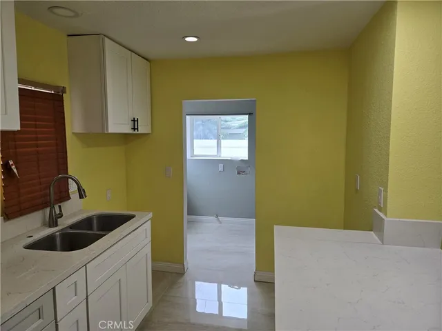 $1,950 | 2355 North D Street, San Bernardino, CA 92405