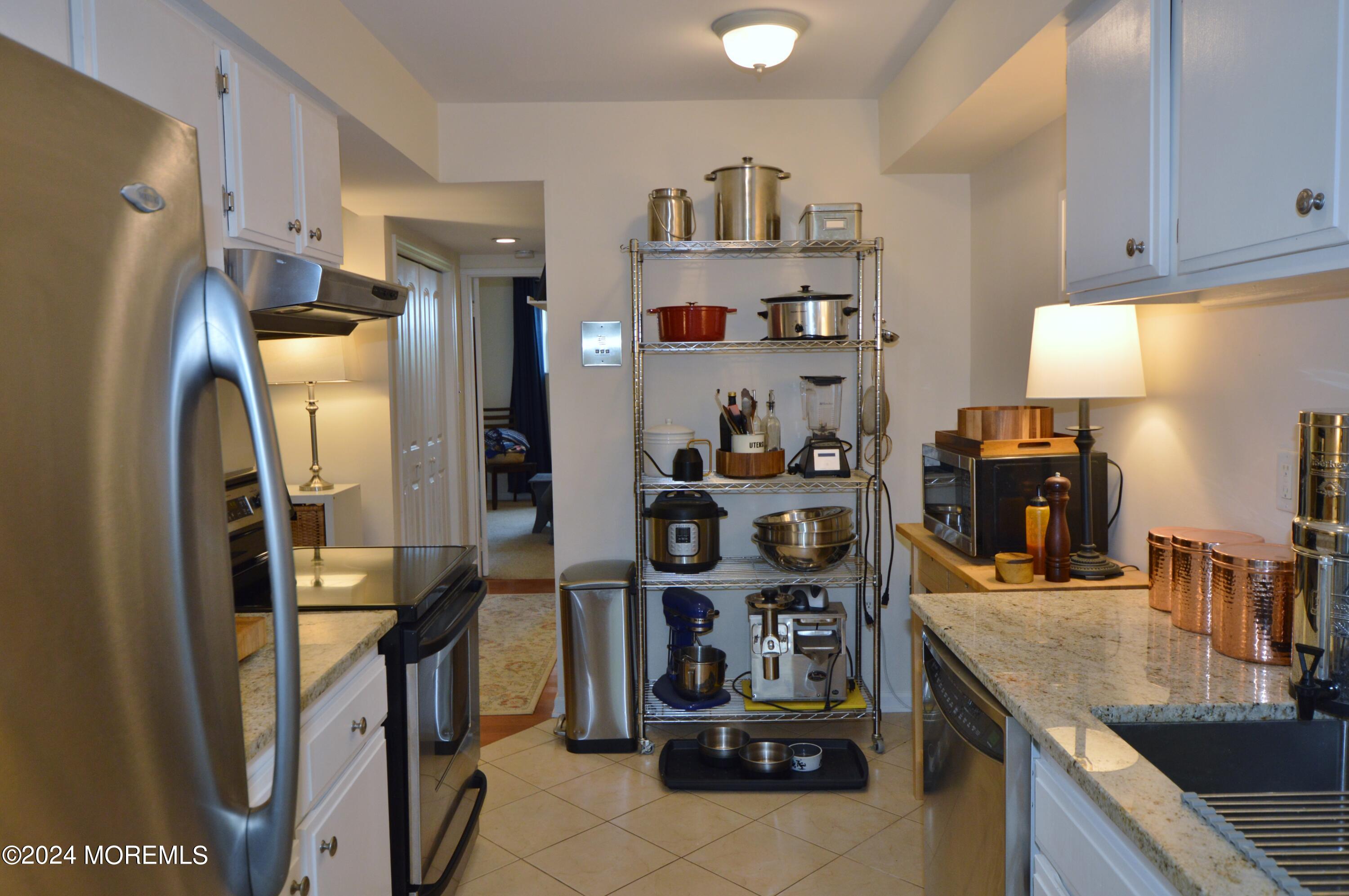200 Portland Road, Unit B7 Highlands, NJ 07732 - Photo 12 of 20 DSC_1101